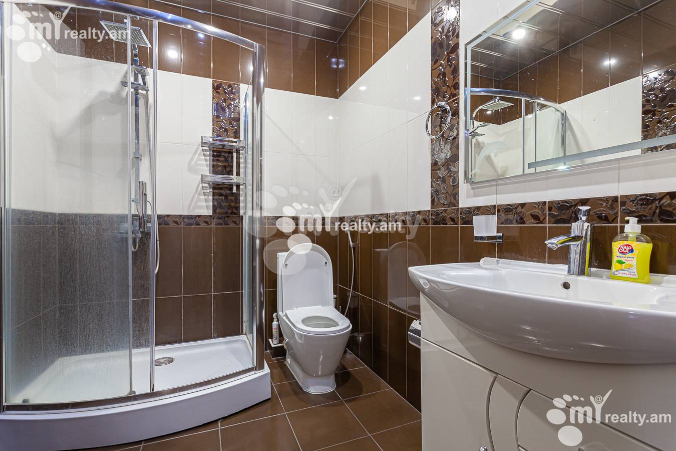 Купить 4 комнатную квартиру Саят-Нова пр, Центр Ереван, 149056