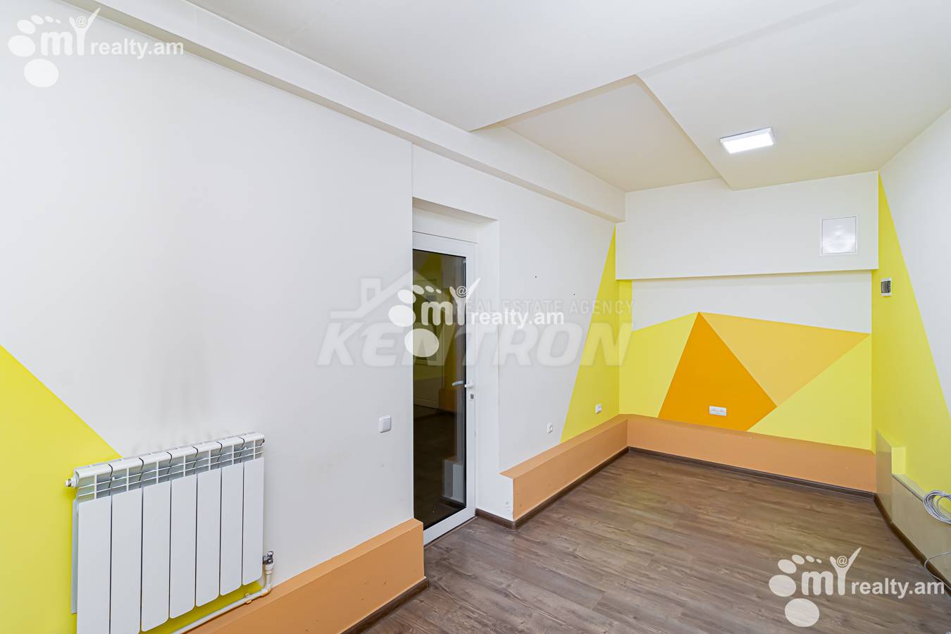 Снять коммерческoе помещение Корюн ул, Центр Ереван, 153681