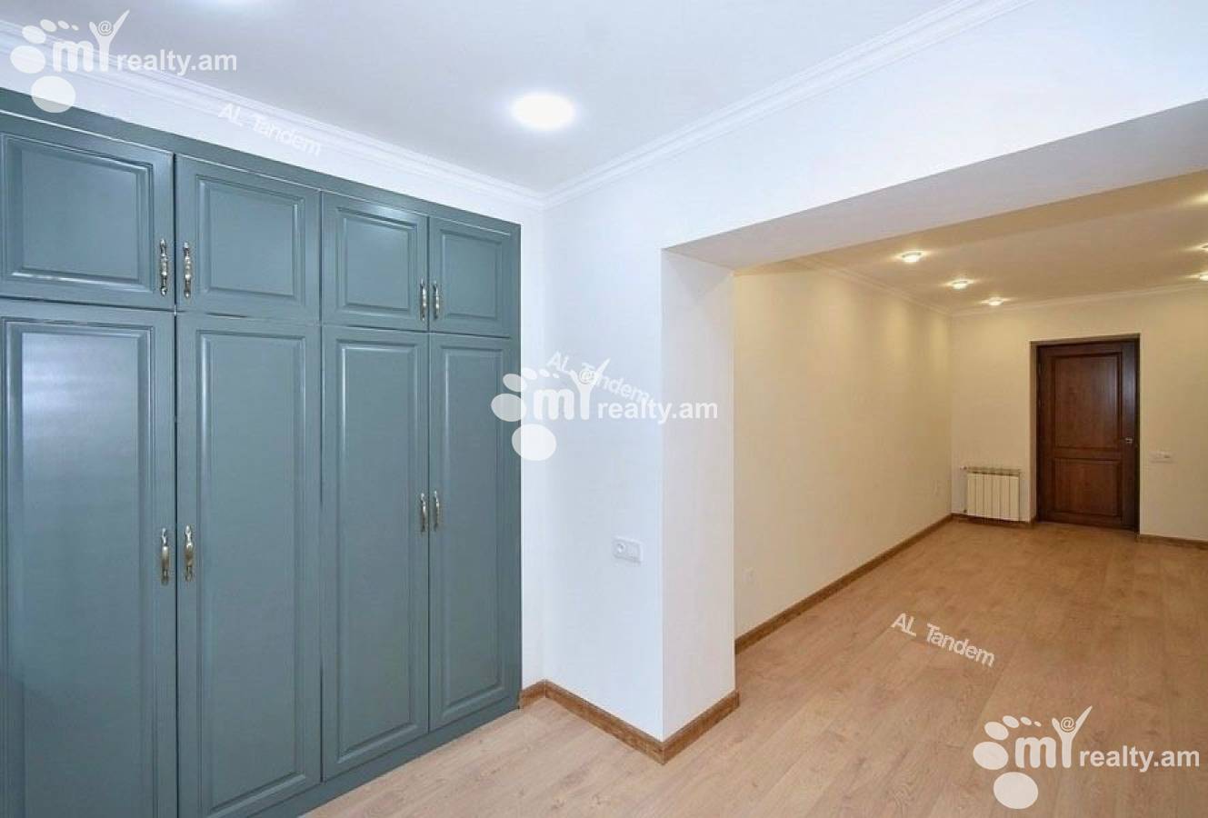3 bedroom apartment for sale Abovyan St, Center Yerevan, 158491