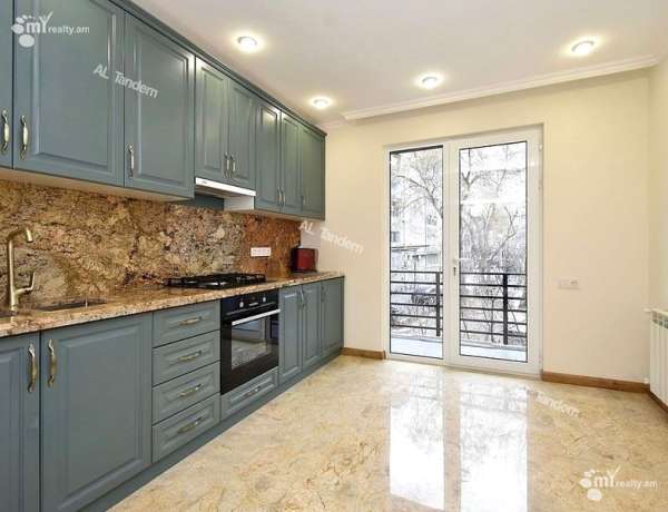 3-senyakanoc-bnakaran-vacharq-Yerevan-Center