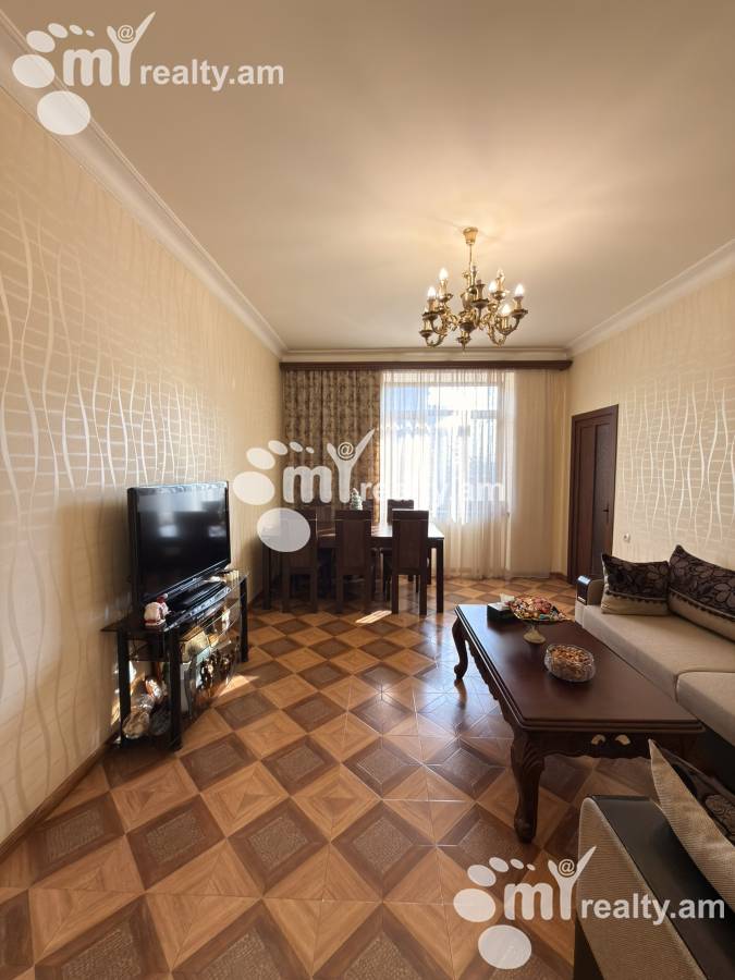 3 bedroom apartment for sale خیابان کومیتاس, عربگیر ایروان, 158530