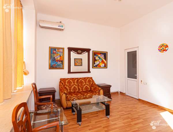 3-senyakanoc-bnakaran-vacharq-Yerevan-Center