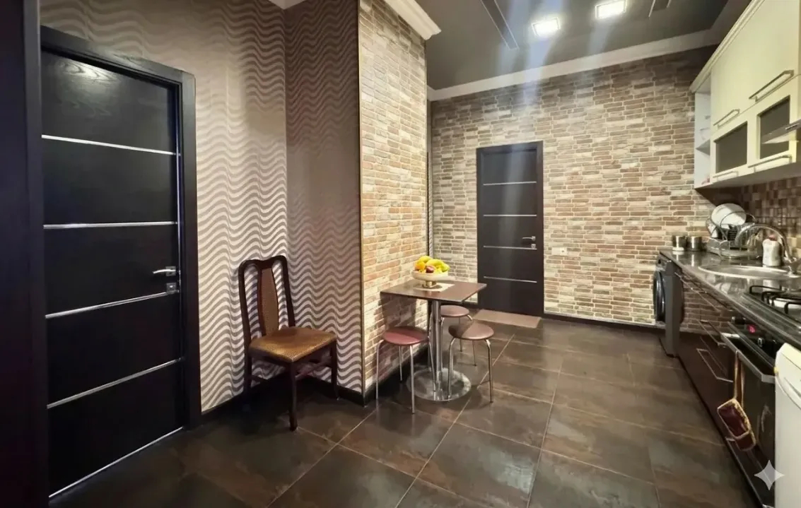 3 bedroom apartment for sale Hr.Kochar St, Arabkir Yerevan, 160053