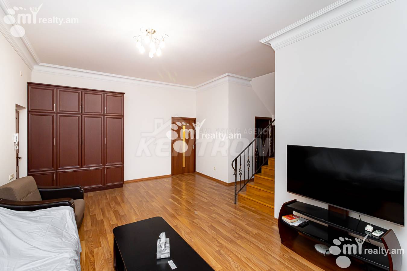 4 bedroom apartment for sale Baghramyan Ave (Kentron), Center Yerevan, 153674