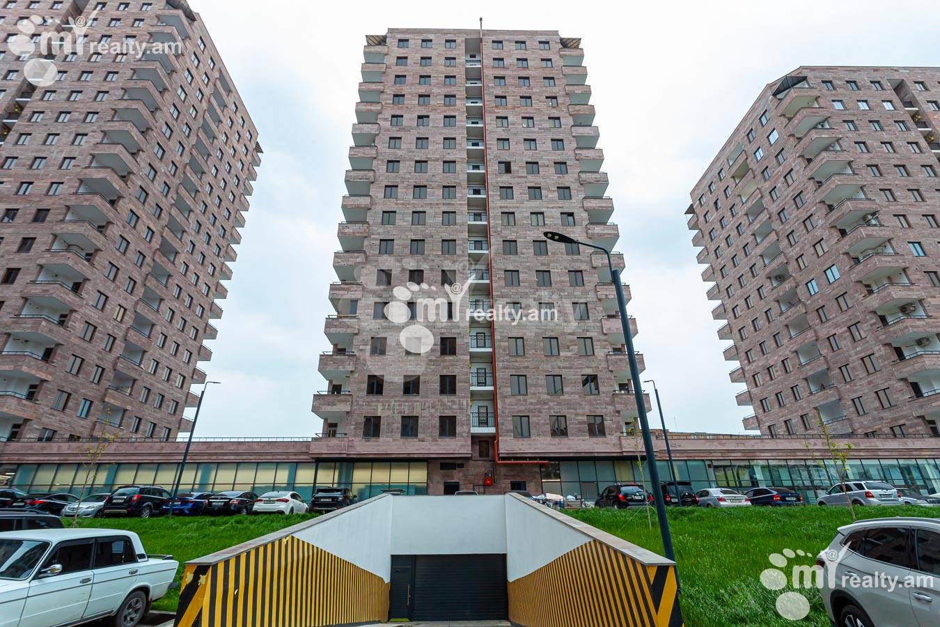 Купить 5 комнатную квартиру Адонц ул, Арабкир Ереван, 155253