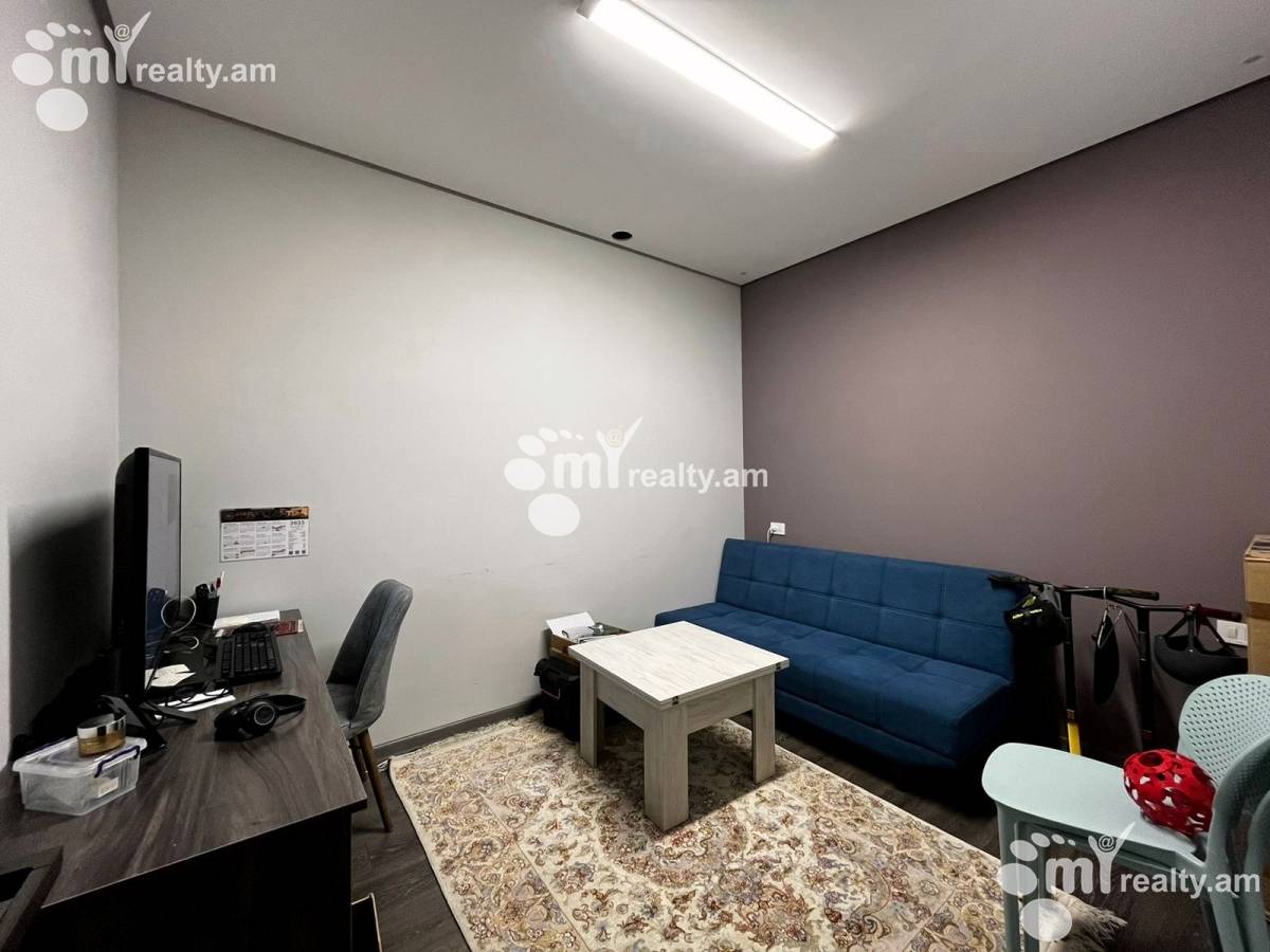 4 bedroom apartment for sale خیابان آزاتوتیان, عربگیر ایروان, 158123