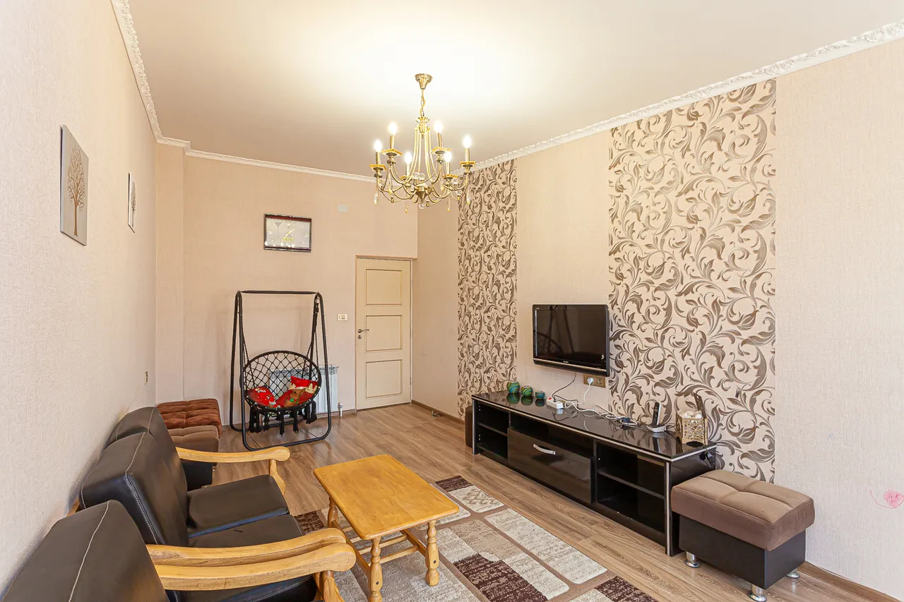 4 bedroom apartment for rent خیابان یِکمالیان, مرکز شهر ایروان, 159757