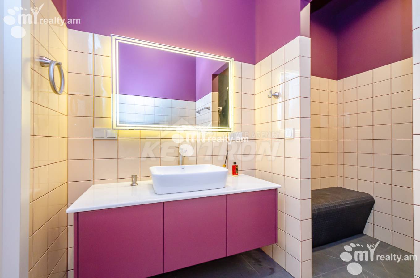 Купить 3 комнатную квартиру Ахбюр Сероб ул, Арабкир Ереван, 152788