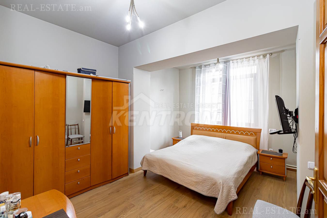 4 bedroom apartment for sale Buzand St, Center Yerevan, 149091