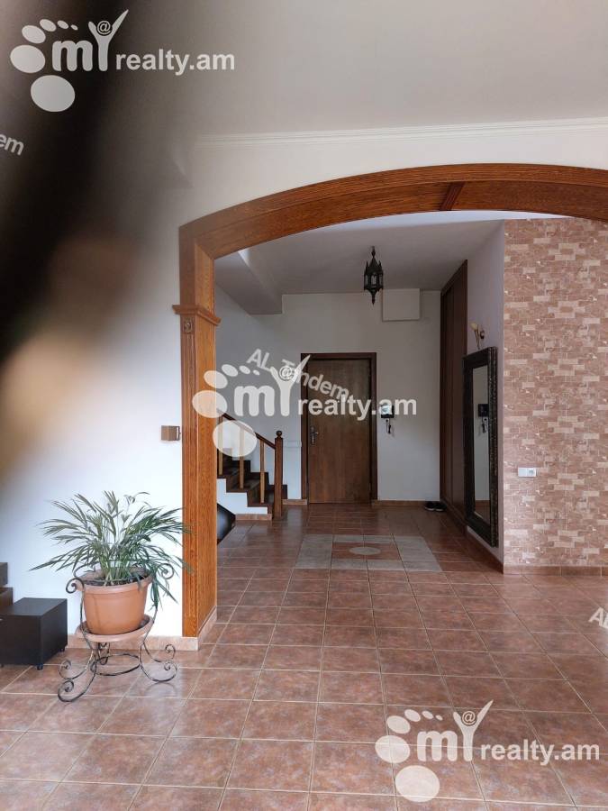 House for sale Tsarav Aghbyur St, Awan Yerevan, 156742