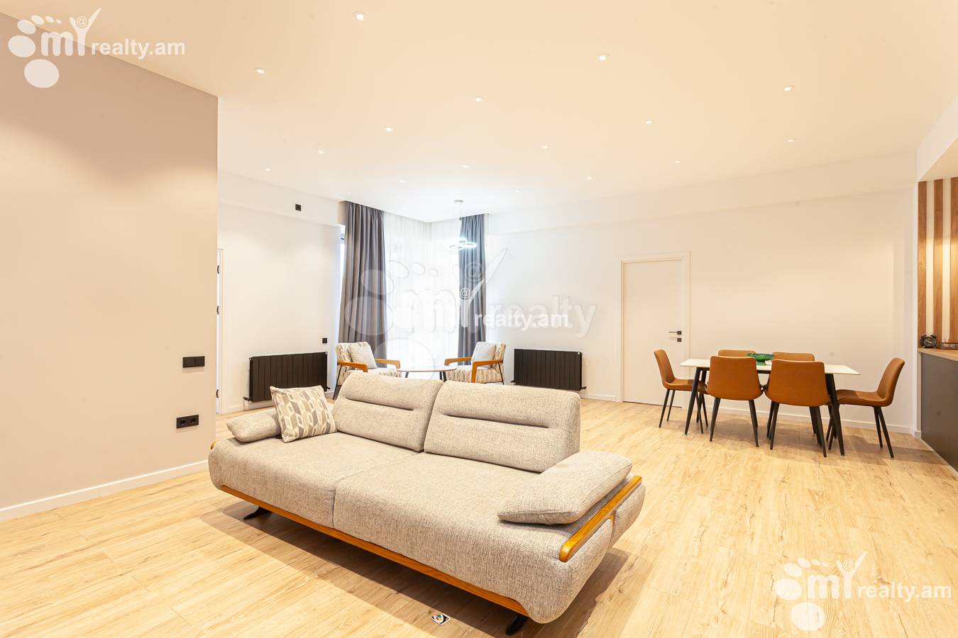 3 bedroom apartment for sale Paronyan St, Center Yerevan, 155918
