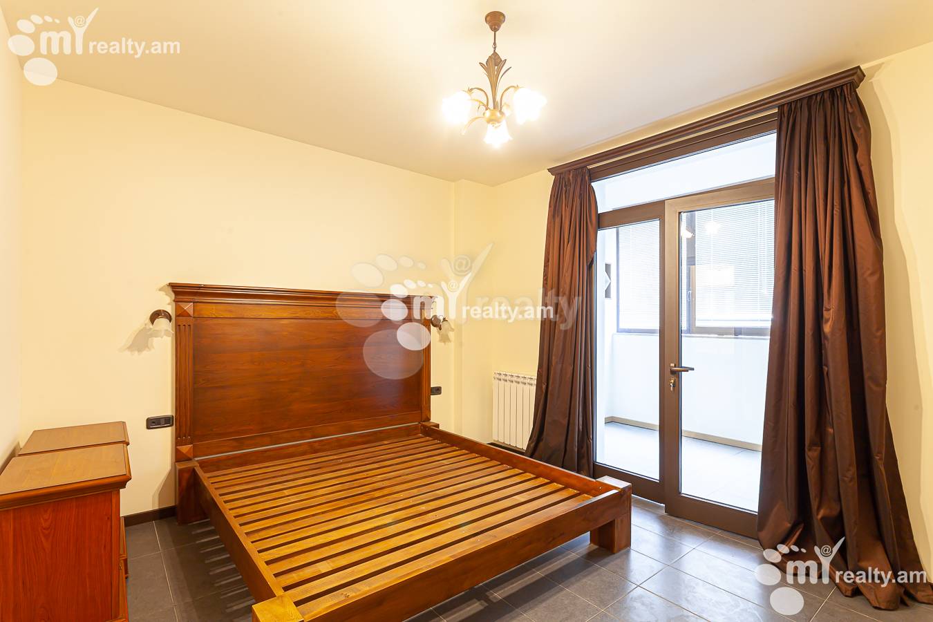 3 bedroom apartment for rent Vazgen Sargsyan St, Center Yerevan, 151317