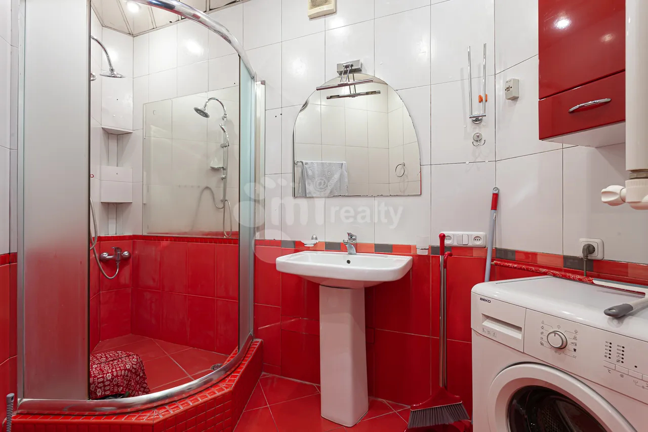 3 bedroom apartment for sale Tigran Mets Ave, Center Yerevan, 160651