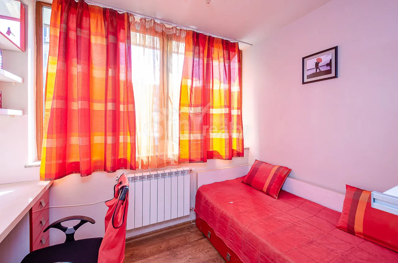 3 bedroom apartment for rent Hr.Kochar St, Arabkir Yerevan, 161922