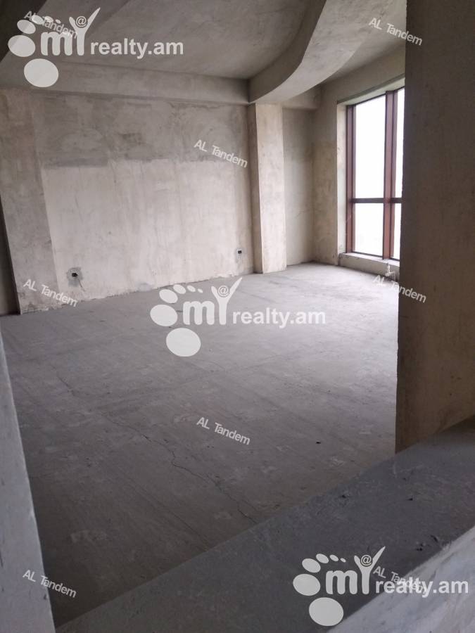 5 սենյականոց բնակարան  Աբովյան փող, Կենտրոն Երևան, 124041