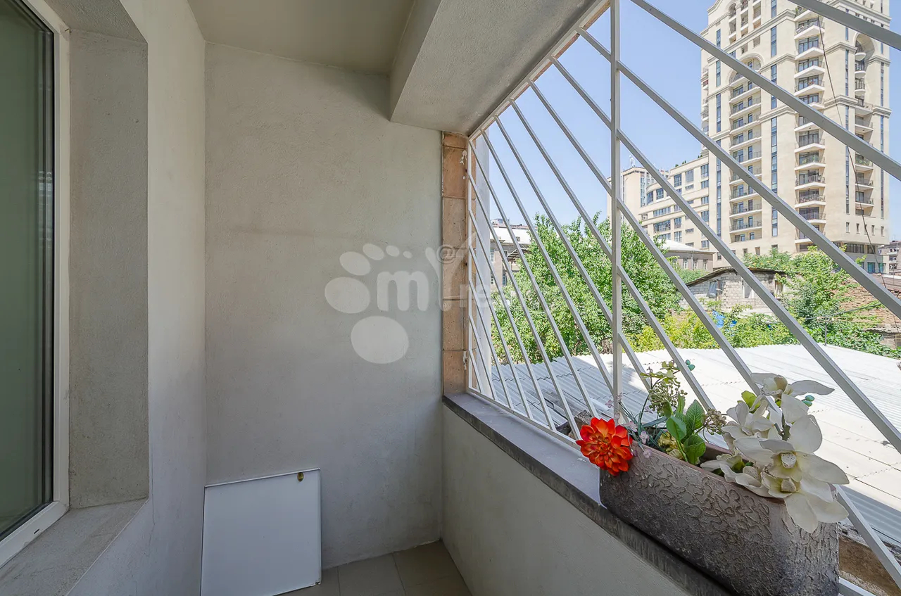 2 bedroom apartment for sale Amiryan St, Center Yerevan, 160857