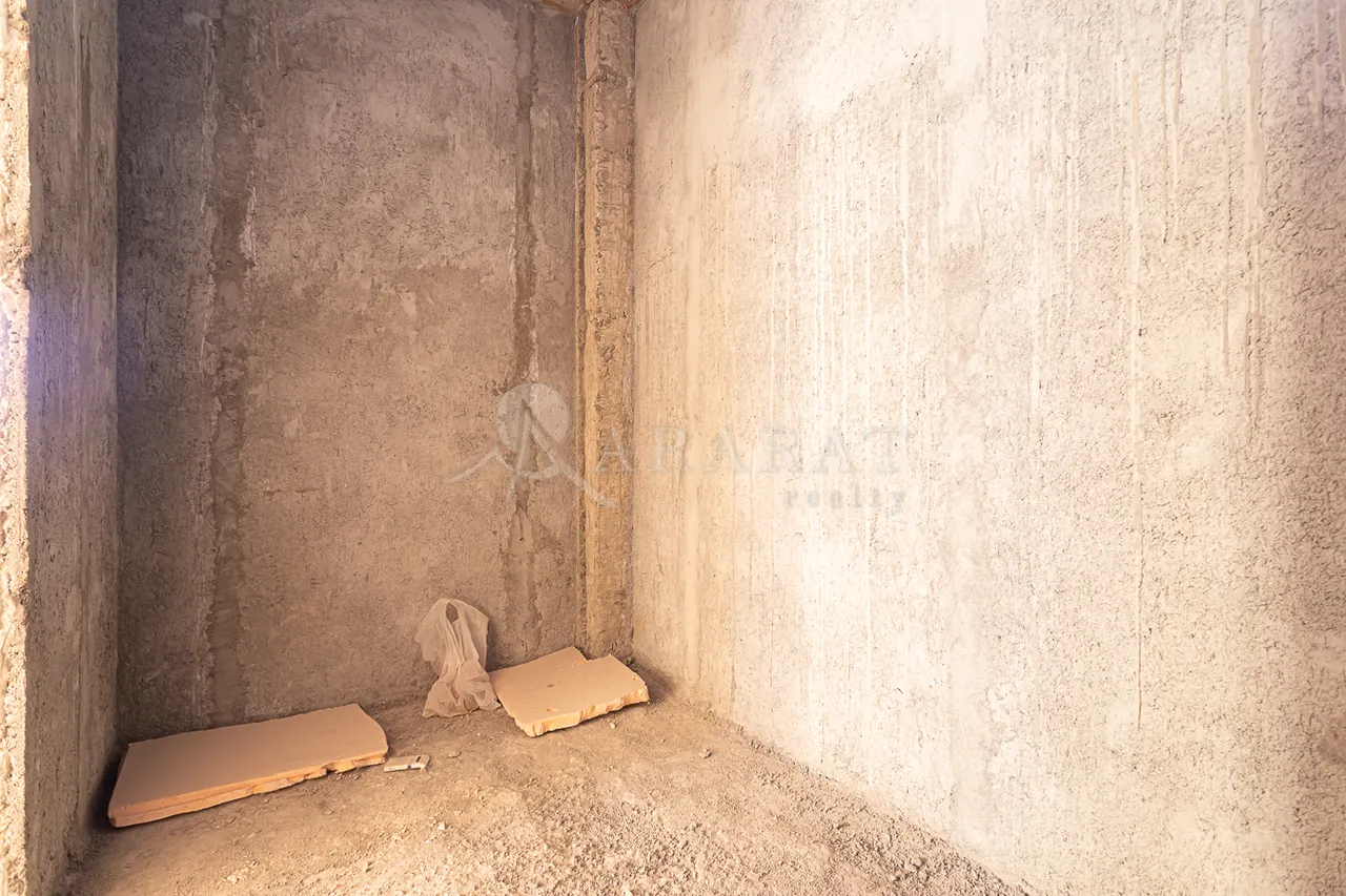 4 bedroom apartment for sale Adonts St, Arabkir Yerevan, 157884