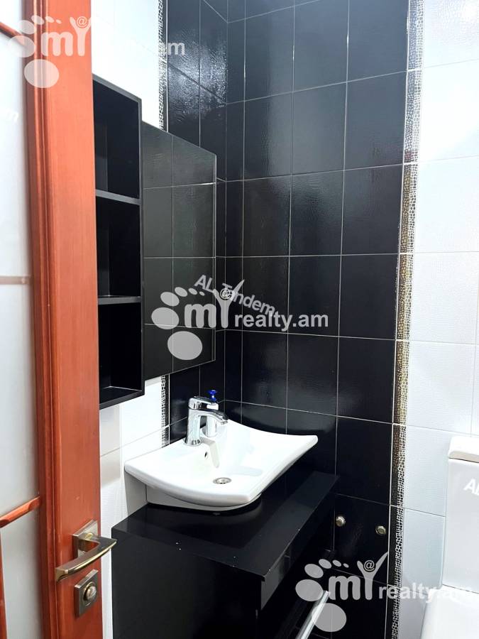 3 bedroom apartment for sale خیابان آرام, مرکز شهر ایروان, 138833