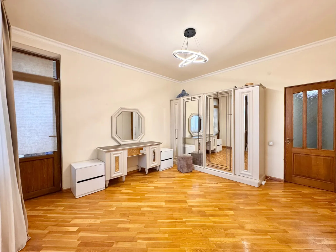 3 bedroom apartment for sale خیابان زاراف آقبیور, آوان ایروان, 161294