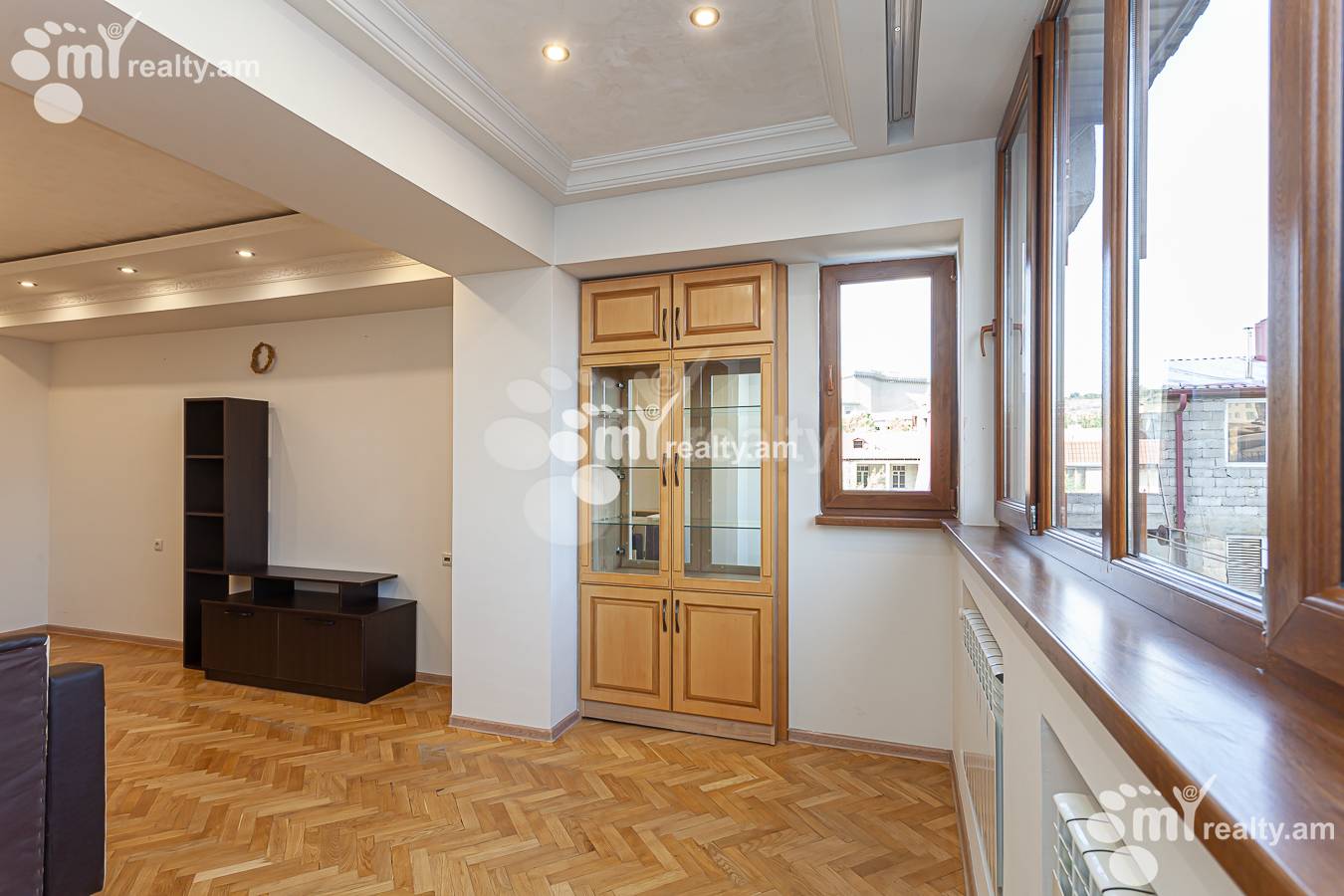 Снять 4 комнатную квартиру Лалаянц, Центр Ереван, 152479