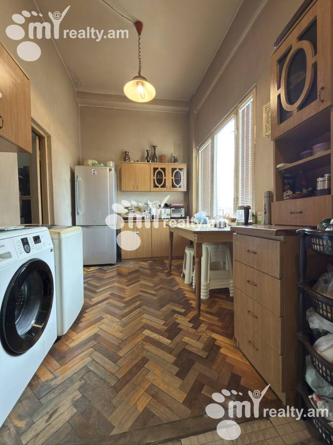 3 bedroom apartment for sale Paronyan St, Center Yerevan, 159679