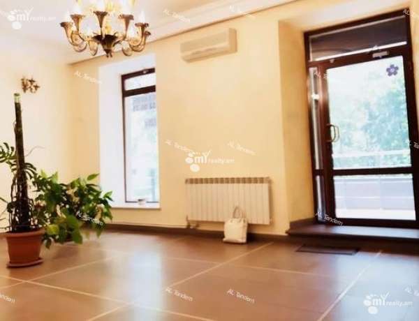 komercion-vacharq-Yerevan-Center