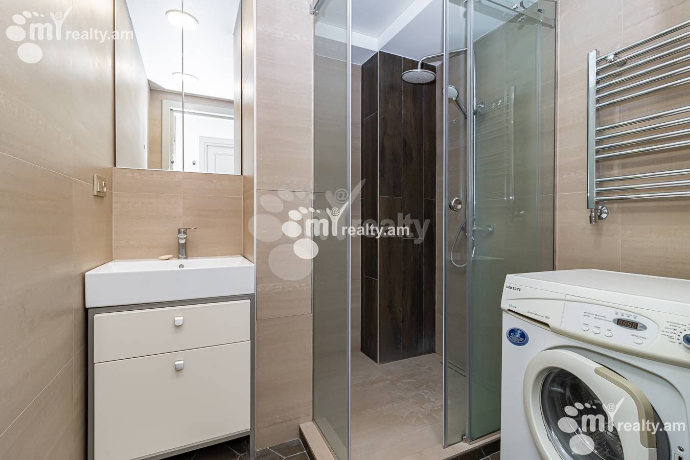 3 bedroom apartment for sale Aghayan St, Center Yerevan, 145542