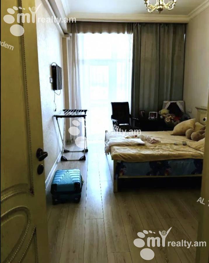 3 bedroom apartment for sale Tsitsernakaberd Highway, Center Yerevan, 143284