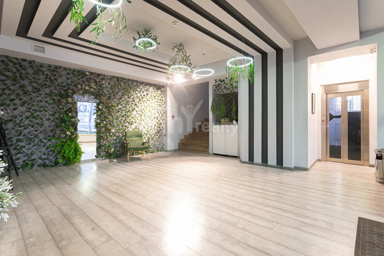 Commercial for sale خیابان شیراز, آچاپنیاک ایروان, 158297