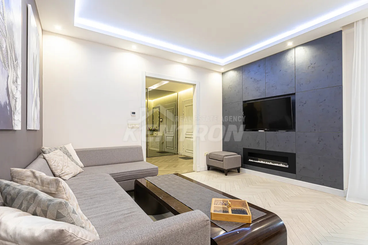 4 bedroom apartment for sale Aram St, Center Yerevan, 159223