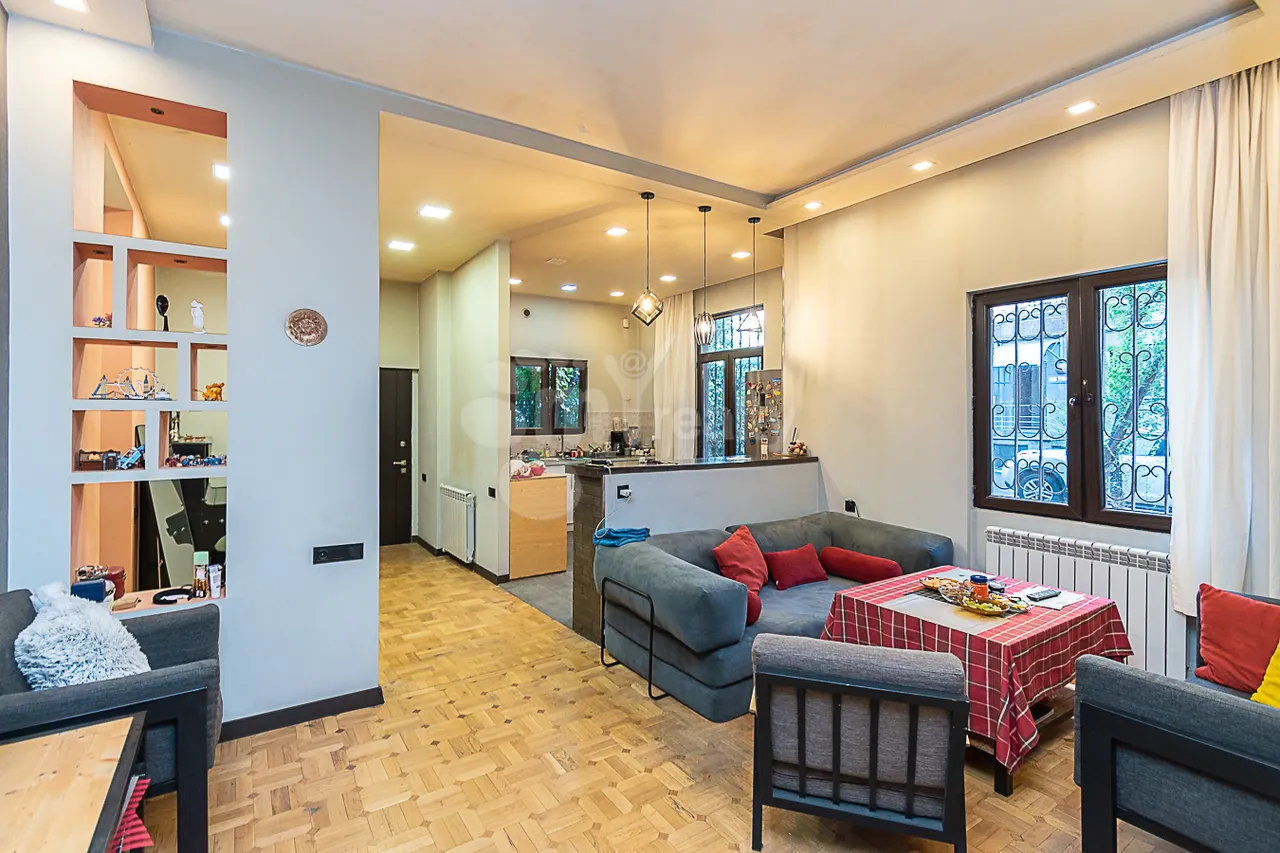 4 bedroom apartment for sale Aghayan St, Center Yerevan, 161574