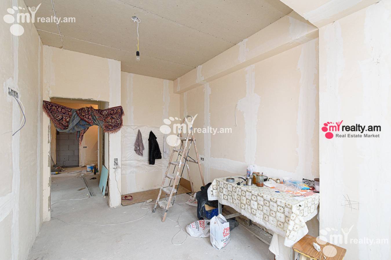 4 bedroom apartment for sale خیابان آرخوتیان, عربگیر ایروان, 134324