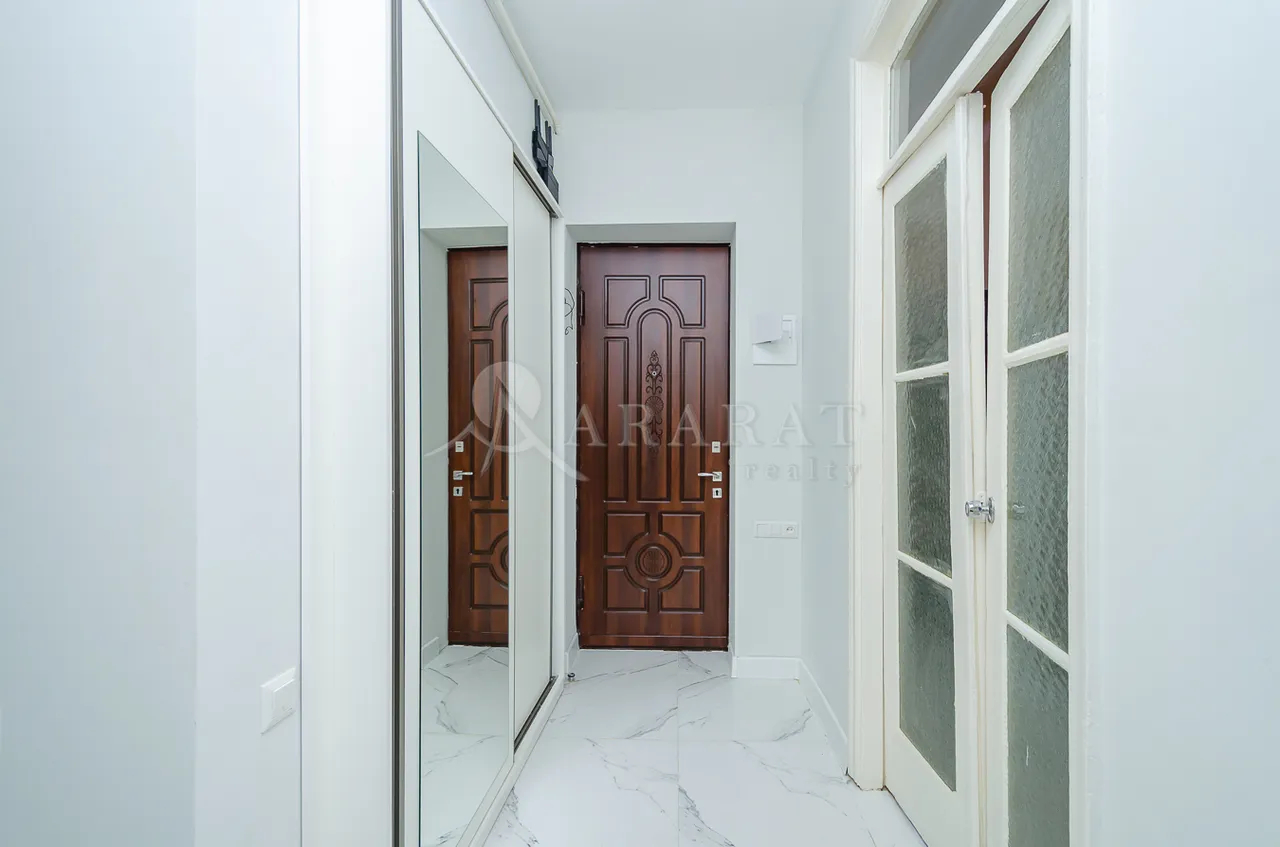 3 bedroom apartment for sale خیابان ساریان, مرکز شهر ایروان, 161881