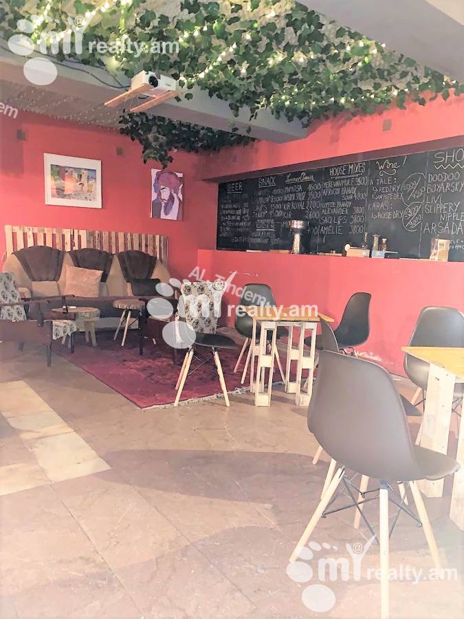 Commercial for sale خیابان موسکوویان, مرکز شهر ایروان, 136030