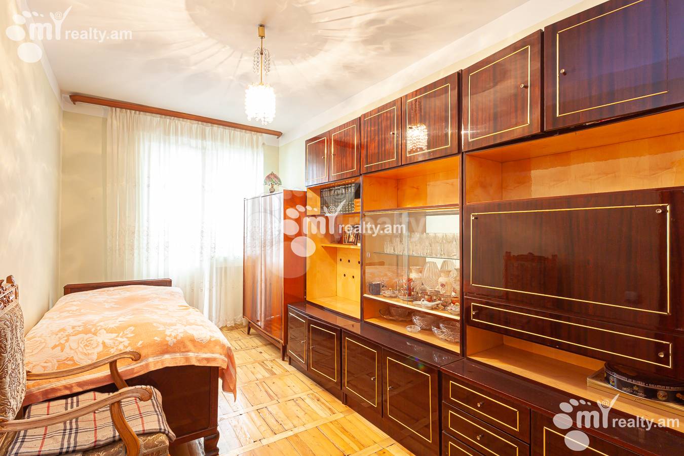 3 bedroom apartment for sale Kajaznuni St, Center Yerevan, 145073