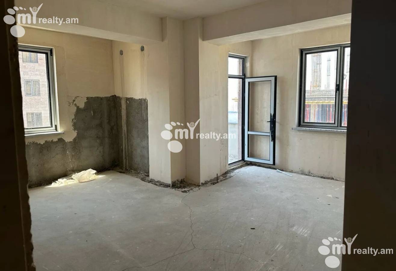 4 bedroom apartment for sale خیابان آدونس, عربگیر ایروان, 155990