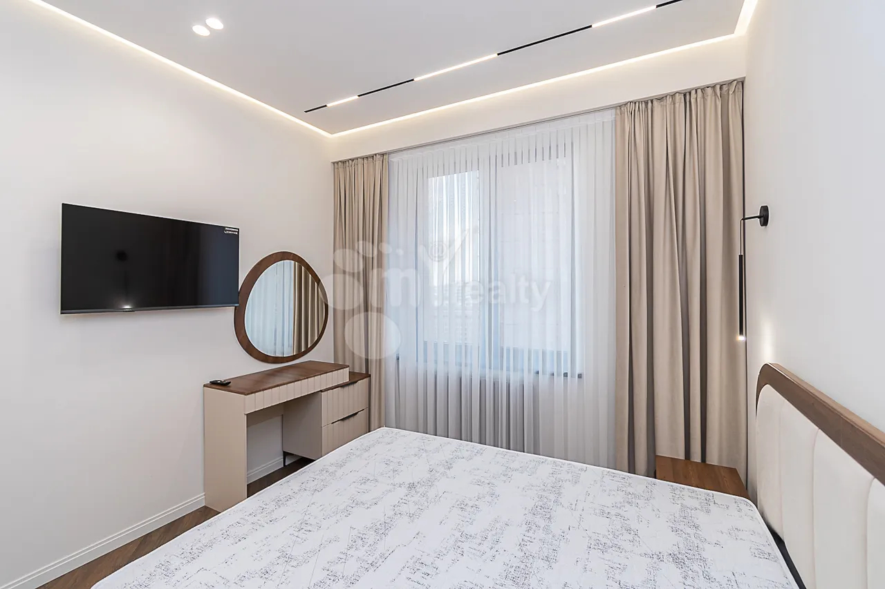 3 bedroom apartment for sale Arshakunyats Ave, Center Yerevan, 161912