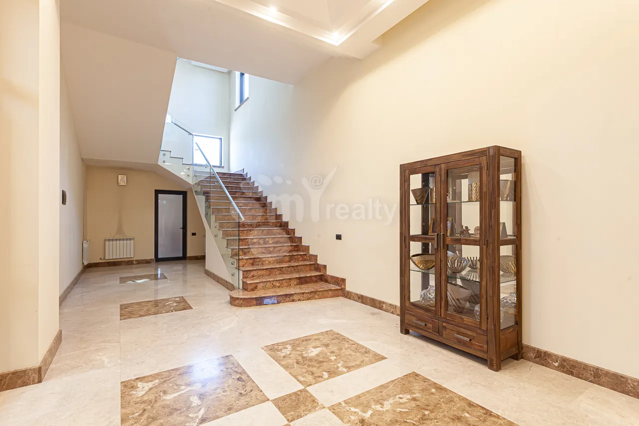Առանձնատուն  Ալմա-աթայի փող, Ավան Երևան, 157391