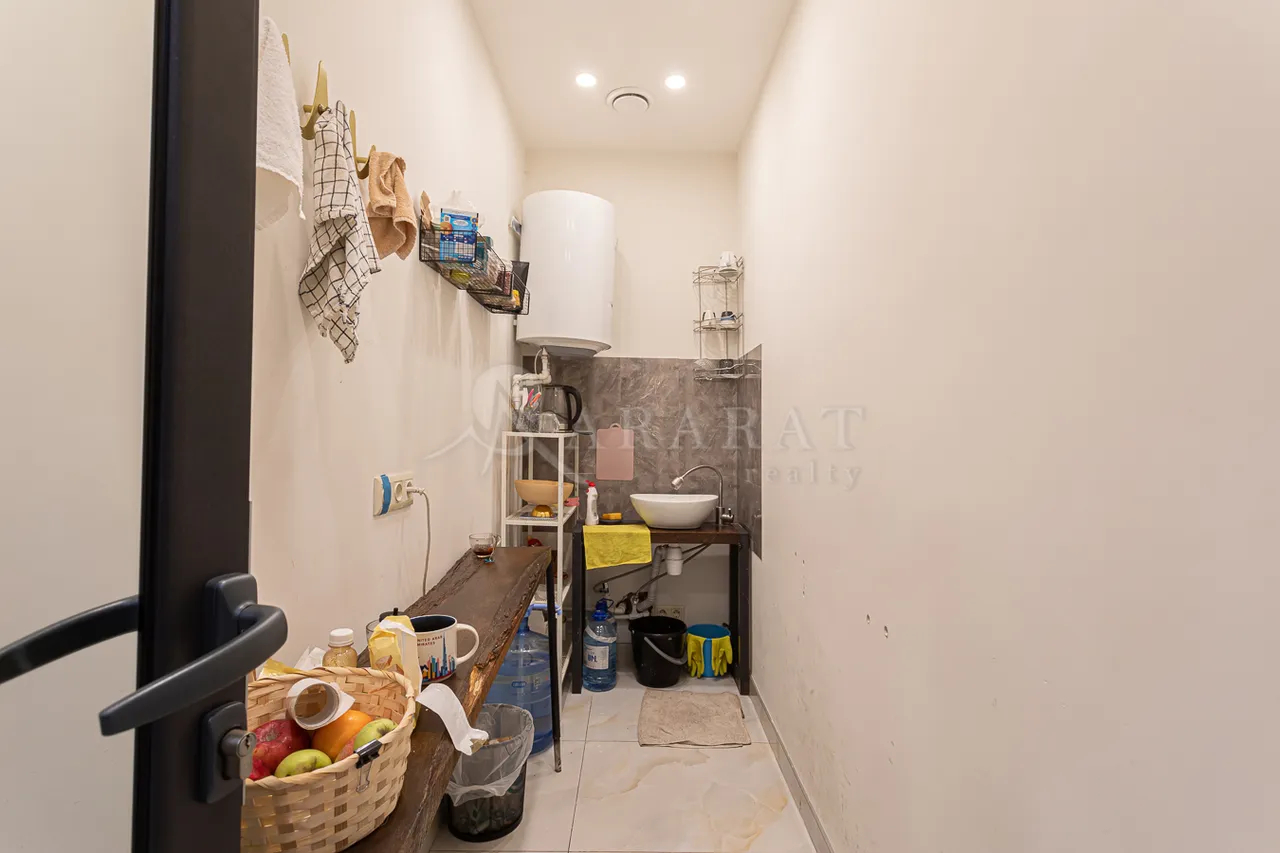 Commercial property for sale Tumanyan St, Center Yerevan, 157384