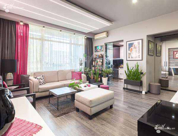 bnakaran/3-senyakanoc/D.+Demirchyan+St/Center/Yerevan