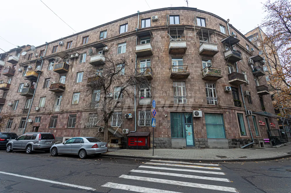 2-bedroom/apartment-for-sale/D.+Demirchyan+St/Center/Yerevan