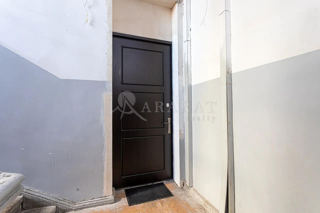 3 սենյականոց բնակարան վարձով Ամիրյան փող, Կենտրոն Երևան, 158917