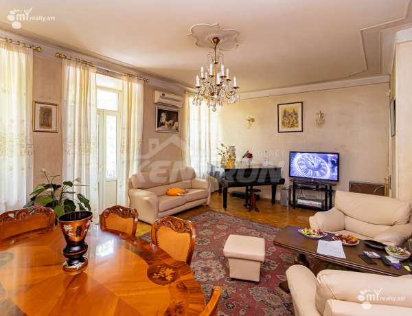 3-bedroom/apartment-for-sale/Mashtots+Ave/Center/Yerevan