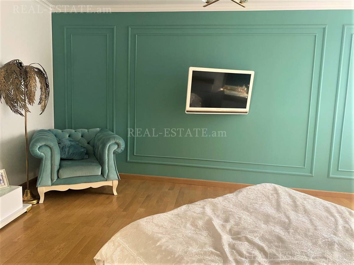 4 bedroom apartment for sale Sayat-Nova Ave, Center Yerevan, 116013