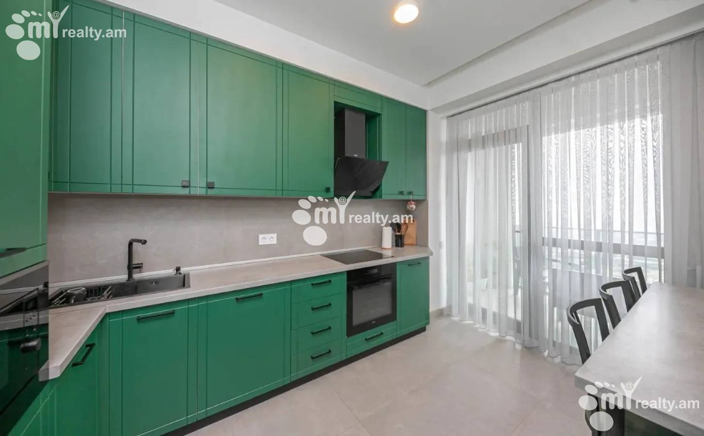 3 սենյականոց բնակարան  Կ. Ուլնեցու փող., Քանաքեռ-Զեյթուն Երևան, 159035