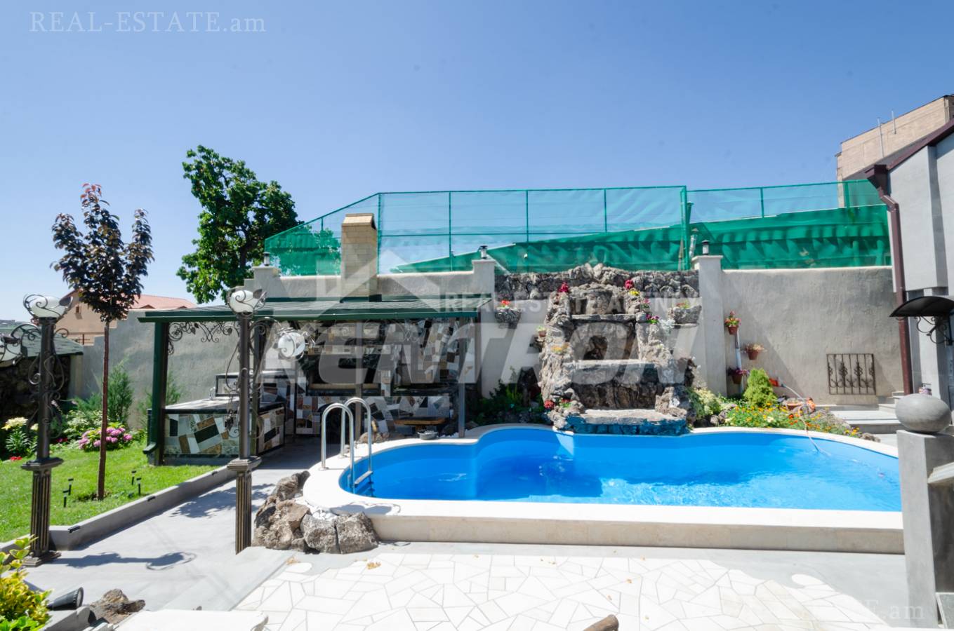 House for sale Gogol St, Kanaqer-Zeytun Yerevan, 136595