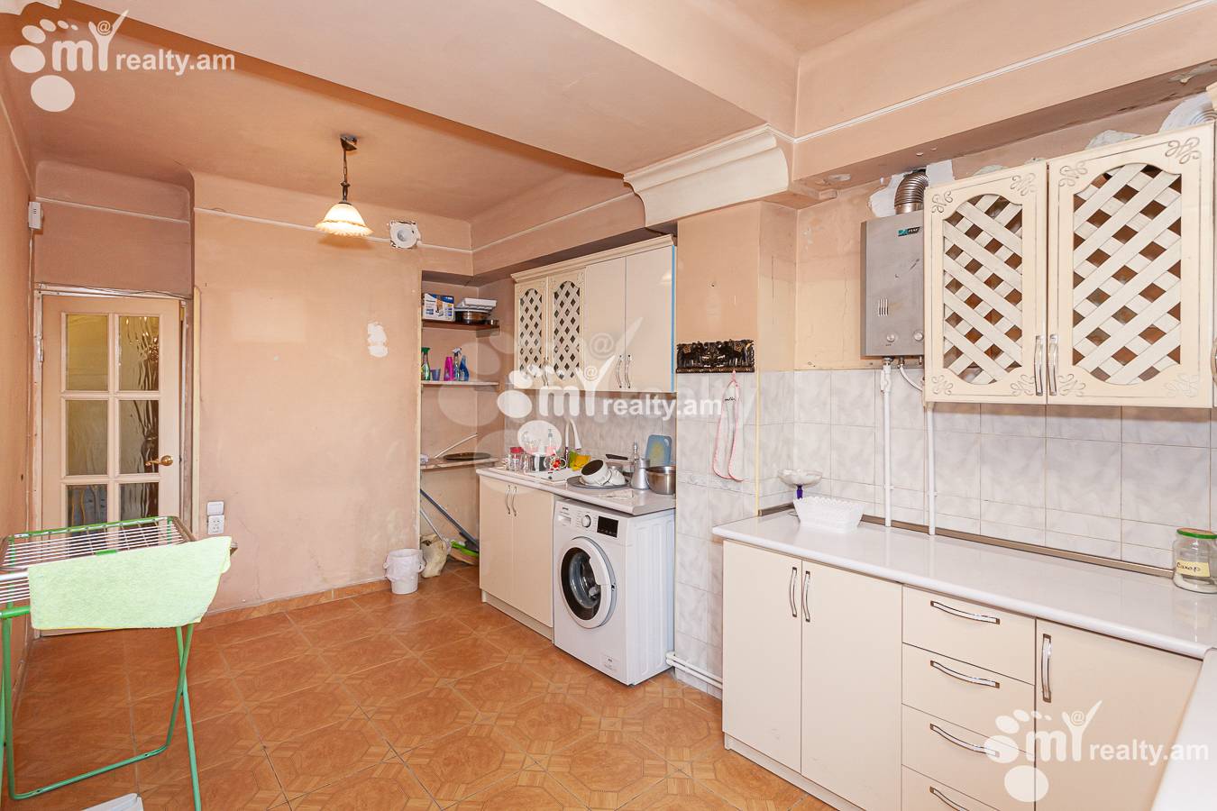 Купить 3 комнатную квартиру Тигран Мец пр, Центр Ереван, 151640