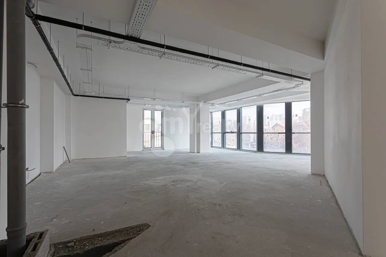 Commercial property for rent N. Zaryan St, Arabkir Yerevan, 158319