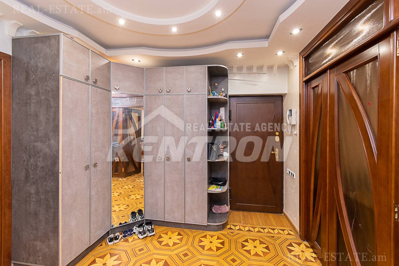 3 bedroom apartment for sale Vardanants St, Center Yerevan, 134658