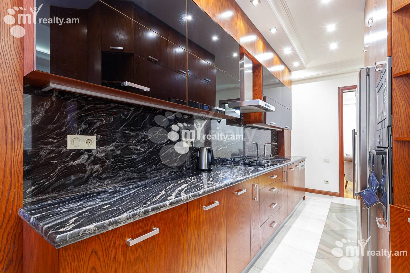 3 bedroom apartment for rent Yekmalyan St, Center Yerevan, 154623